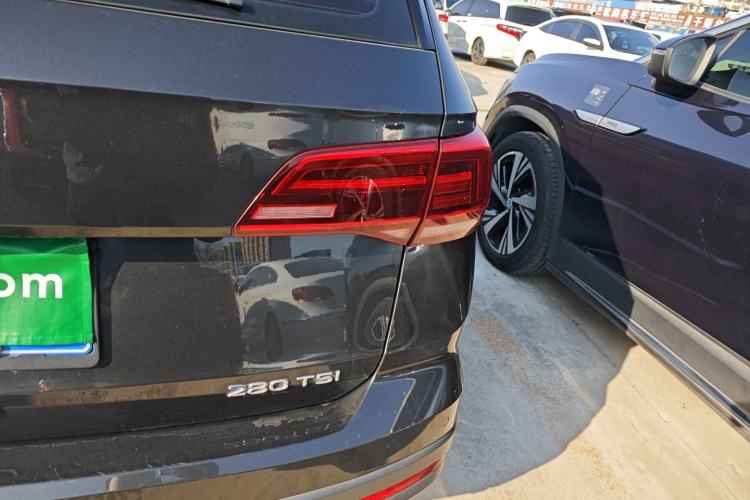 Used Volkswagen Tharu 2021 280TSI Two-Wheel Drive Comfort Edition
