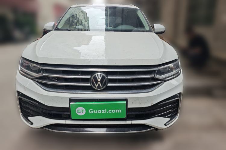 Used Volkswagen Tiguan L 2023 Restyled 330TSI Automatic Two-Wheel Drive R-Line Enhanced Comfort Version
