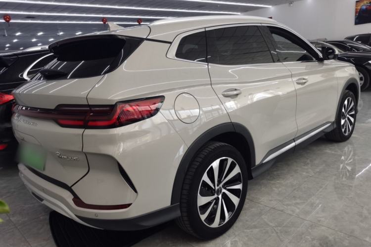 Used BYD Song PLUS New Energy 2023 Champion Edition EV 520KM Flagship Model
