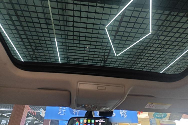 Used Volkswagen Tiguan L 2017 330TSI Automatic Two-Wheel Drive Luxury Edition
