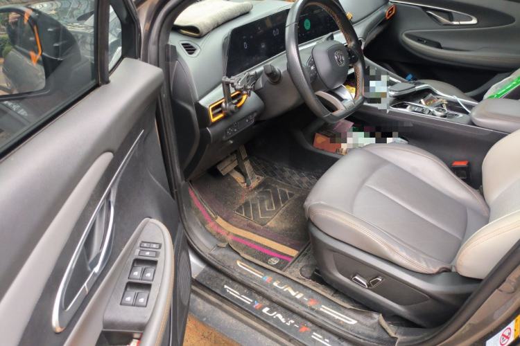 Used Changan UNI-T 2022 1.5T Prestige Version
