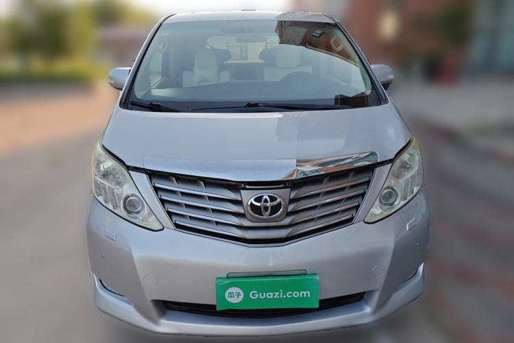 Used Toyota Alphard 2011 2.4L Luxury Edition
