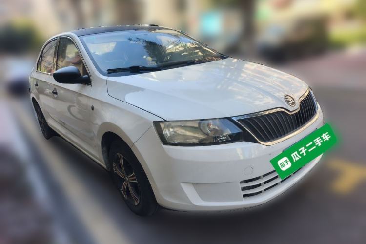 Used Skoda Rapid 2013 1.4L Manual Enjoyment Model