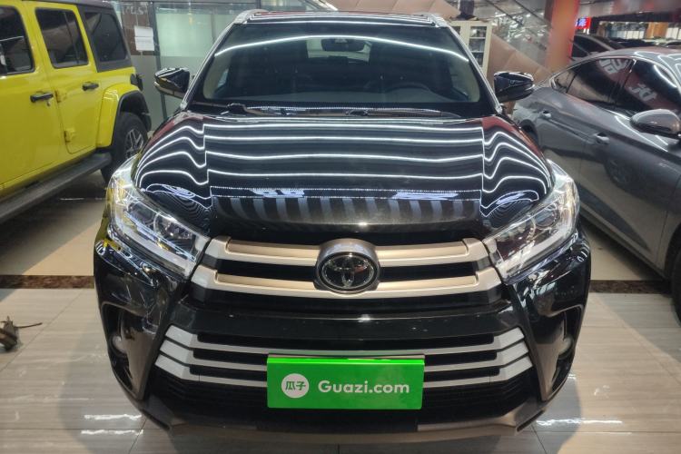 Used Toyota Highlander 2018 2.0T Four-Wheel Drive Luxury Edition 7 Seats China V Emission Standard

