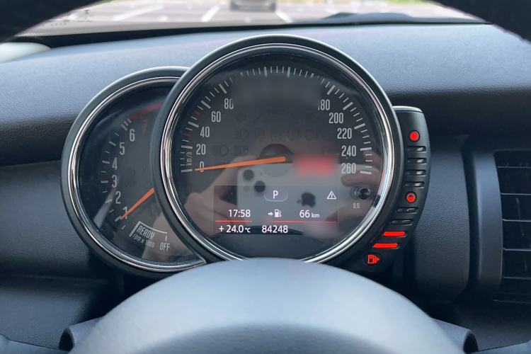 Used  MINI 2016 1.2T ONE Pioneer Edition
