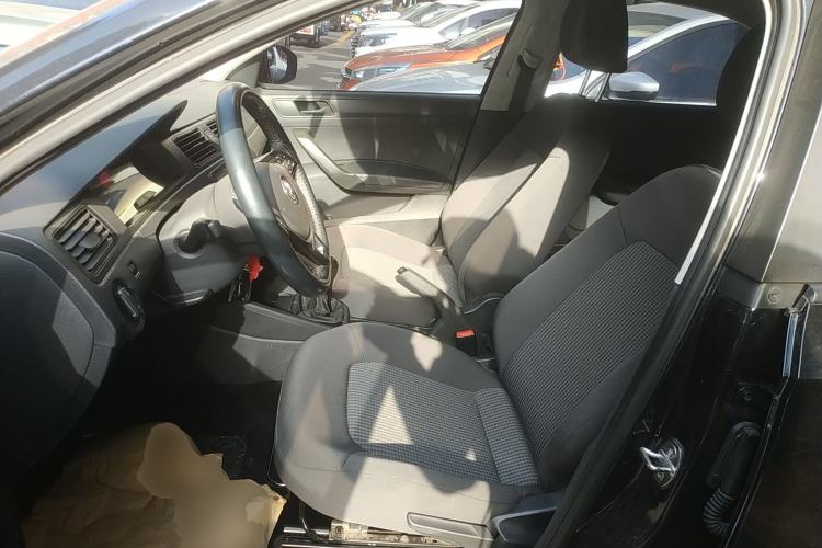 Used Volkswagen Santana 2016 1.6L Manual Fashion Edition