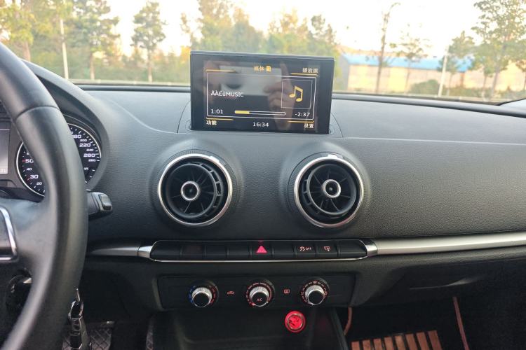 Used Audi A3 2014 Limousine 35 TFSI Automatic Advanced Model
