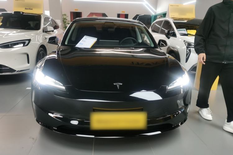 Used Tesla Model 3 2023 Rear-Wheel-Drive Version
