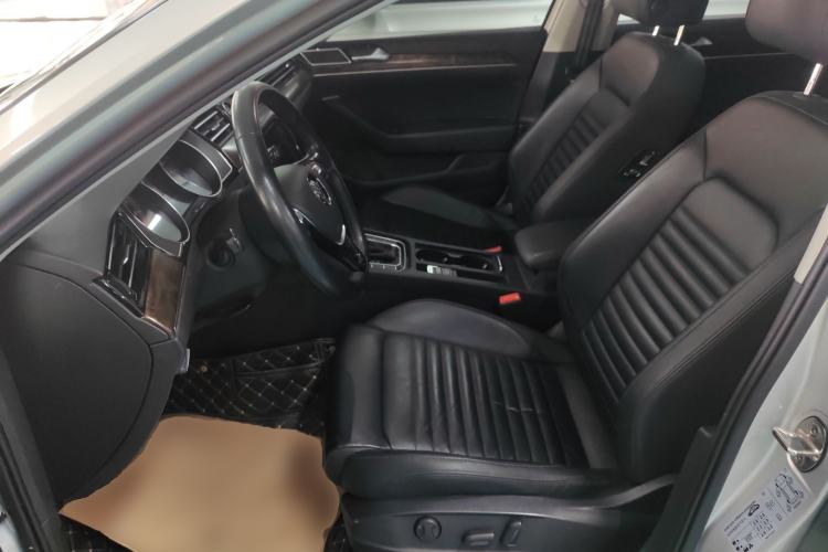 Used Volkswagen Magotan 2019 330TSI DSG Luxury Version China VI Standard