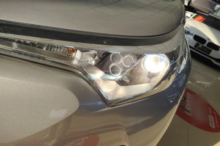 Used Toyota IZOA 2018 2.0L Yidong Edition China VI