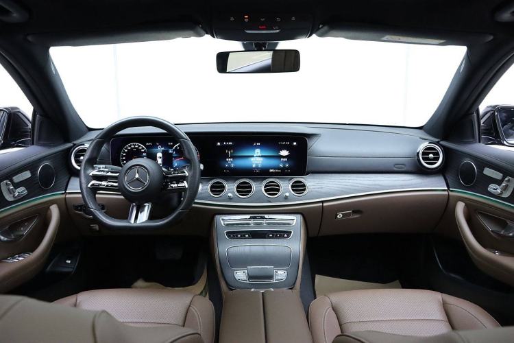 Used Mercedes-Benz E-Class 2021 Restyled E 300 L Sporty and Stylish Edition
