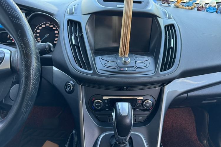 Used Ford Kuga 2015 1.5L GTDi Four-Wheel-Drive Elite Model
