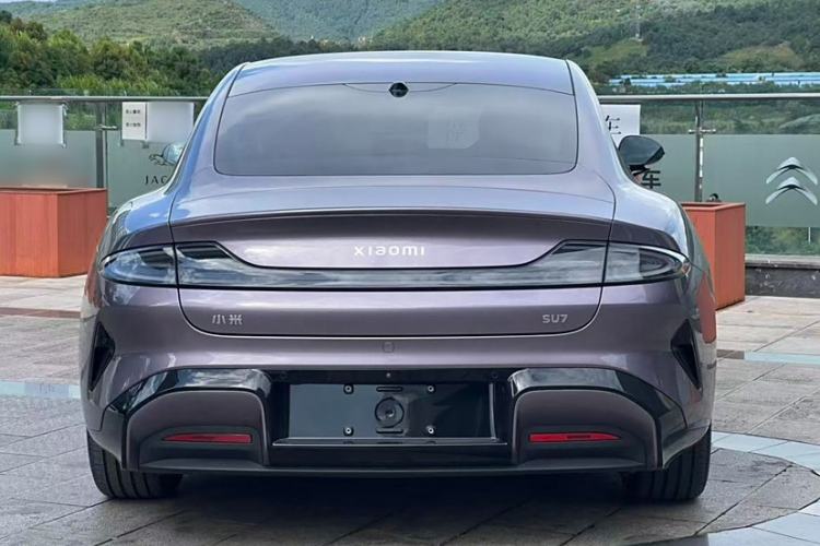 Used Xiaomi Auto SU7 2024 Rear-Drive Long-Range Intelligent Driving Version
