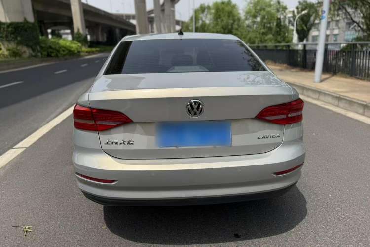 Used Volkswagen Lavida 2018 1.5L Automatic Fashion Edition China V Standard
