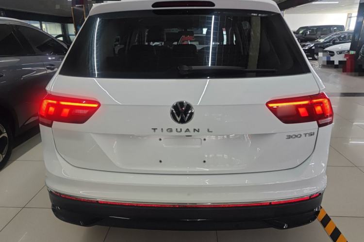 Used Volkswagen Tiguan L 2024 300TSI Automatic Two-Wheel Drive Smart Edition
