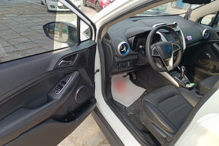 Used BYD Yuan New Energy 2019 EV360 Smart Connect Leading Model