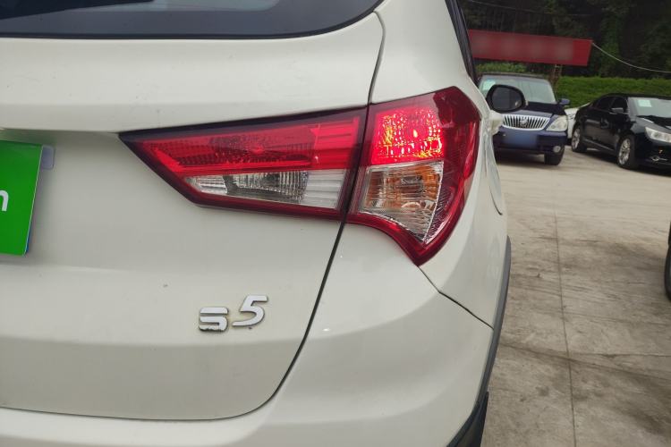 Used Haima S5 2015 1.6L Manual Luxury Model with Sunroof