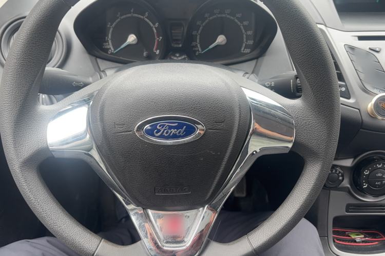 Used Ford Fiesta 2013 Hatchback 1.5L Manual Fashion Edition
