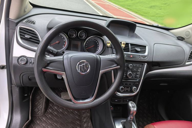 Used Buick Encore 2015 1.4T Automatic Two-Wheel Drive Urban Elite Version
