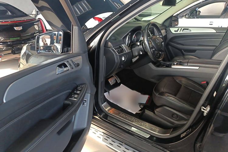 Used Mercedes-Benz M-Class 2015 ML 320 4MATIC