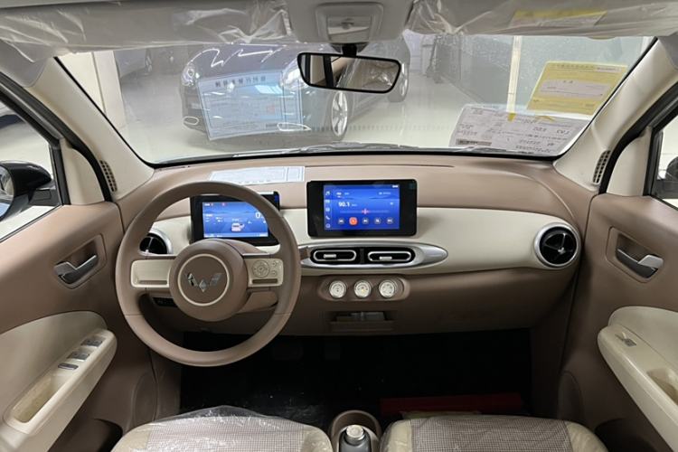 Used Wuling Hongguang MINIEV 2025 Four-Door Version Premium Edition
