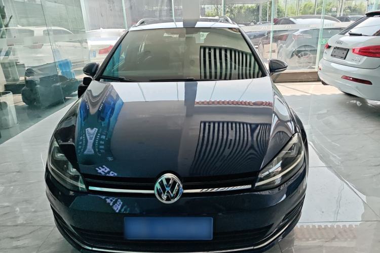 Used Volkswagen Golf 2014 1.4TSI Luxury Travel Edition
