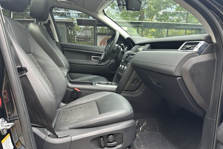 Used Land Rover Discovery Sport 2018 240 PS PURE Edition
