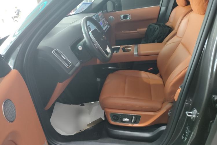 Used Li Auto L9 2022 Max model
