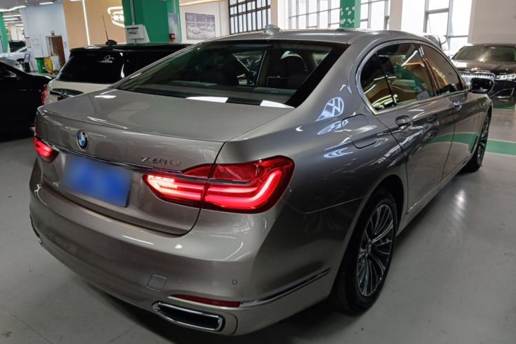 Used BMW 7 Series 2016 730Li Luxury Model
