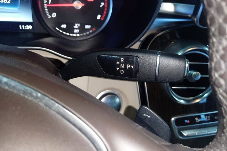 Used Mercedes-Benz GLC 2016 GLC 260 4MATIC Luxury Model
