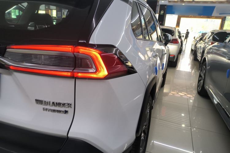 Used Toyota Wildlander 2023 Dual-Motor 2.5L E-CVT Four-Wheel Drive Prestige Edition
