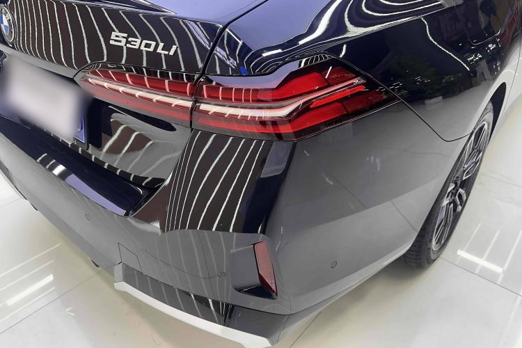 Used BMW 5 Series 2024 530Li Leading Model M Sport Package
