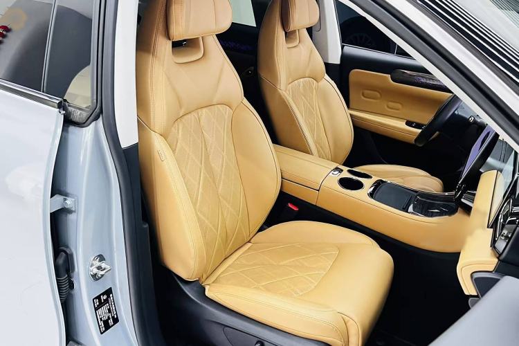 Used Leapmotor C11 2024 Range-Extended 300 Luxury Edition
