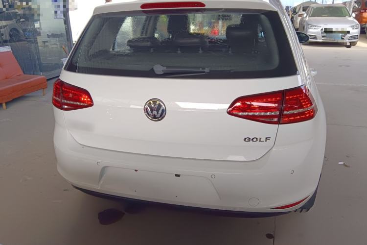 Used Volkswagen Golf 2015 1.6L Automatic Fashion Model
