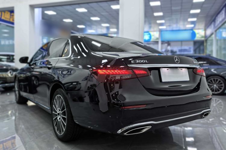 Used Mercedes-Benz E-Class 2022 E 260 L
