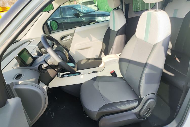 Used  Lumin 2023 301km Honey Dew Edition
