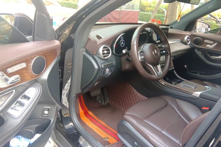 Used Mercedes-Benz GLC 2020 Facelift GLC 300 L 4MATIC Dynamic Edition
