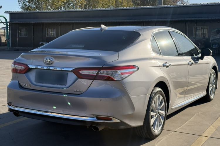 Used Toyota Camry 2023 2.0G Luxury Edition
