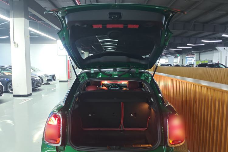 Used  MINI 2022 Updated 1.5T COOPER Classic Edition Five-Door Version
