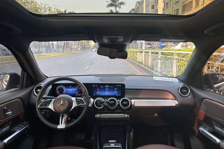 Used Mercedes-Benz GLB 2024-Year Restyled GLB 200 Dynamic Edition
