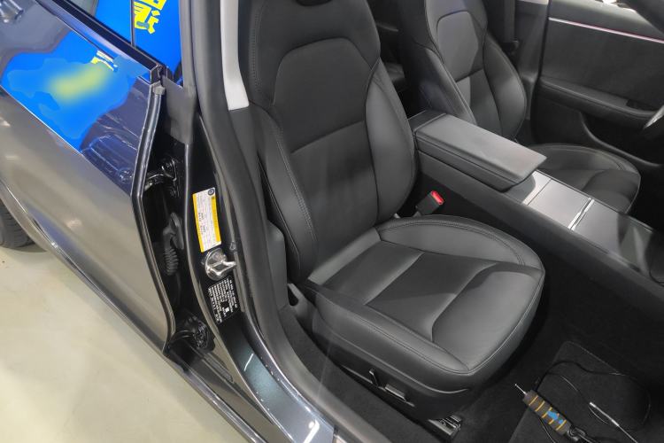 Used Tesla Model 3 2023 Long-Range All-Wheel-Drive Version
