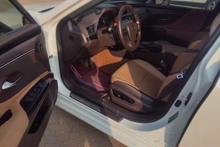 Used Lexus ES 2020 200 Excellence Edition