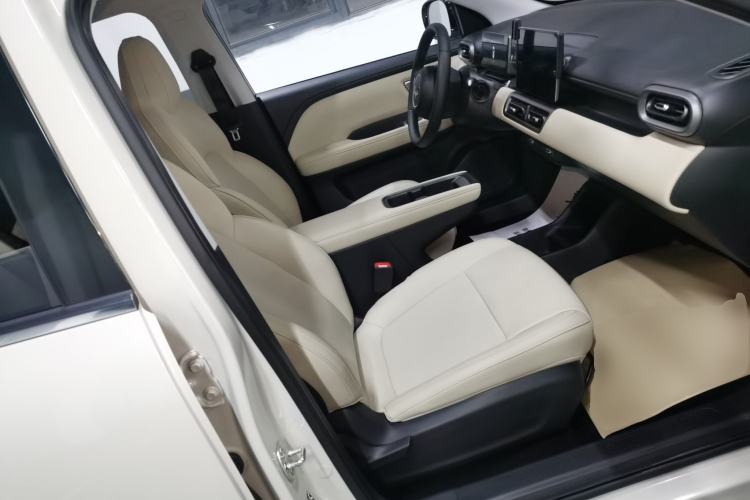 Used Wuling Bingo PLUS 2024 330 km Range Five-Seater Version
