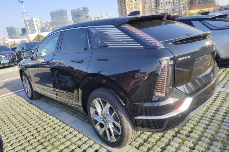 Used Cadillac OPTIQ 2024 Standard Range Version
