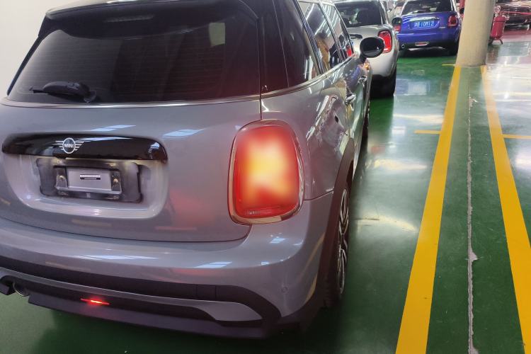 Used  MINI 2022 Updated 1.5T COOPER Classic Edition Five-Door Version
