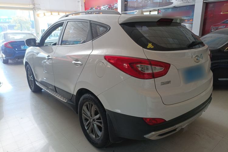 Used Hyundai ix35 2015 2.0L Automatic 2WD Smart Version China V Standard
