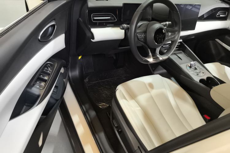 Used BYD Seal 06 New Energy 2024 DM-i 120KM Prestige Model
