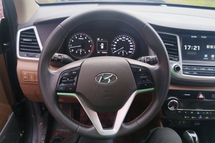 Used Hyundai Tucson 2015 1.6T Dual-Clutch Two-Wheel-Drive Smart Model
