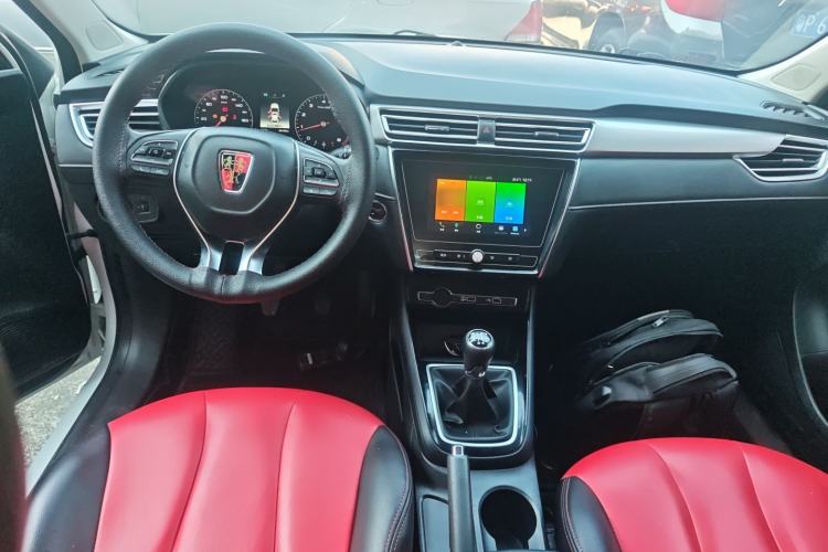 Used Roewe i5 2020 1.5L Manual 4G Connect Luxury Edition
