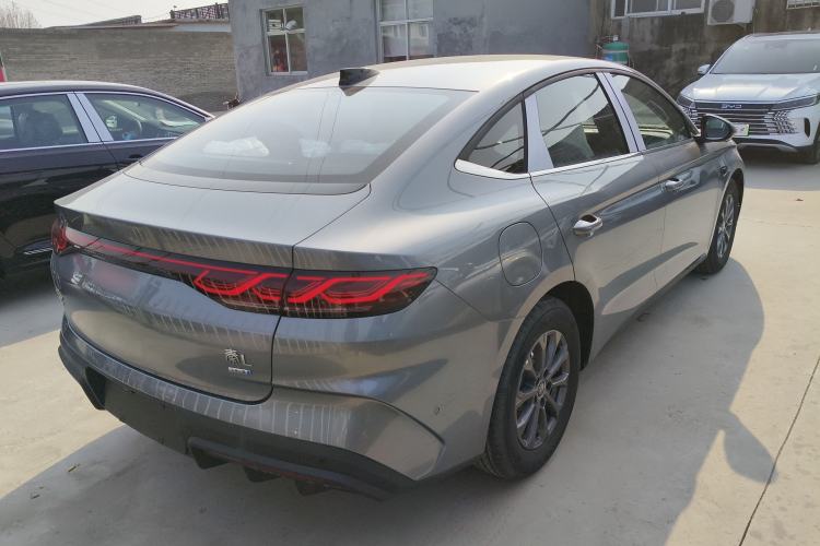 Used BYD Qin L 2025 DM-i Smart Drive 80KM Leading Model